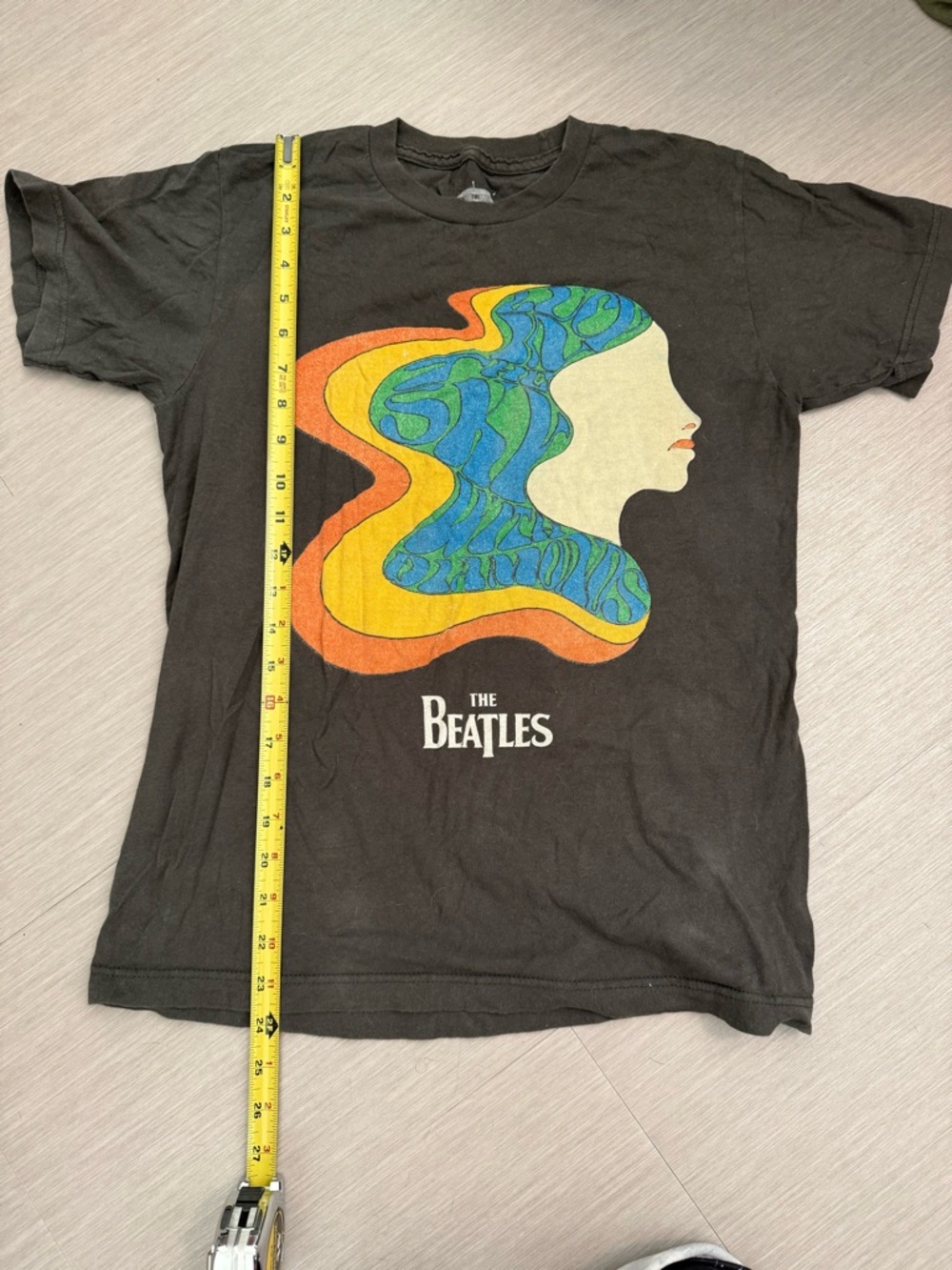 The beatles graphic tee size small Lucy in the sky with diamonds